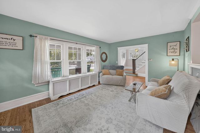 33 S VALLEY AVE, Vineland, NJ 08360