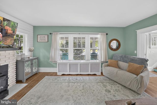 33 S VALLEY AVE, Vineland, NJ 08360