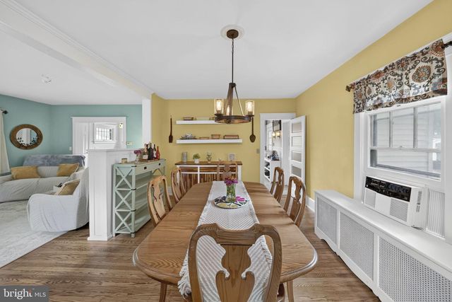 33 S VALLEY AVE, Vineland, NJ 08360