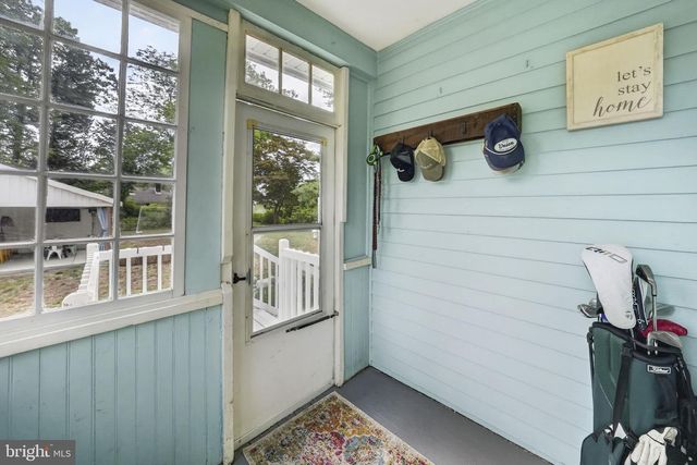 33 S VALLEY AVE, Vineland, NJ 08360