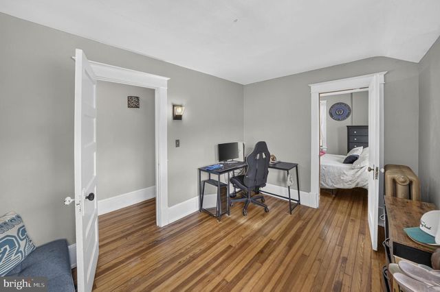 33 S VALLEY AVE, Vineland, NJ 08360