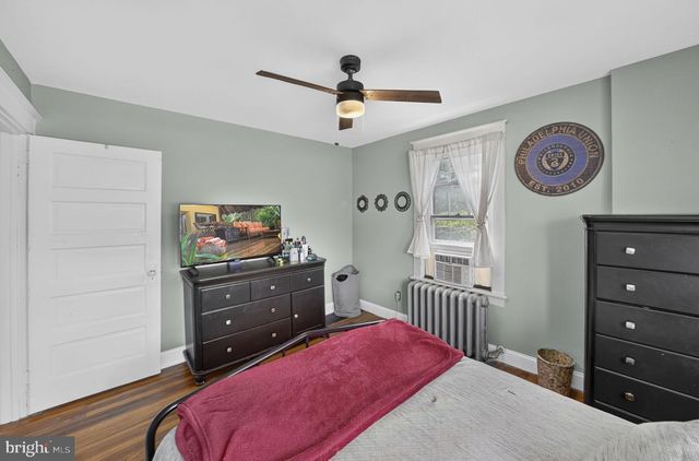 33 S VALLEY AVE, Vineland, NJ 08360