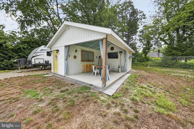 33 S VALLEY AVE, Vineland, NJ 08360