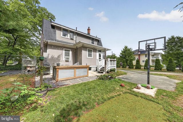 33 S VALLEY AVE, Vineland, NJ 08360