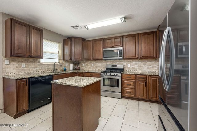 3748 Piedras Negras Drive, Las Cruces, NM 88012