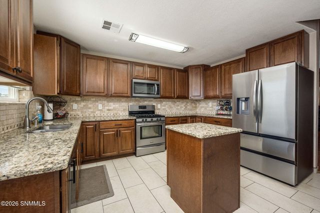 3748 Piedras Negras Drive, Las Cruces, NM 88012