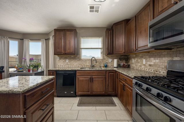 3748 Piedras Negras Drive, Las Cruces, NM 88012