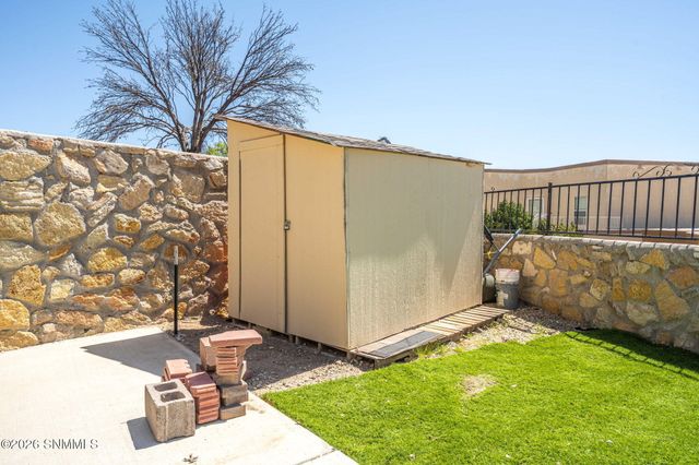 3748 Piedras Negras Drive, Las Cruces, NM 88012