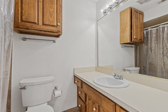 1422 Stiles Court, Midlothian, TX 76065