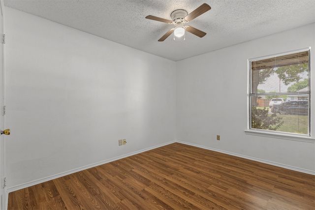 1422 Stiles Court, Midlothian, TX 76065