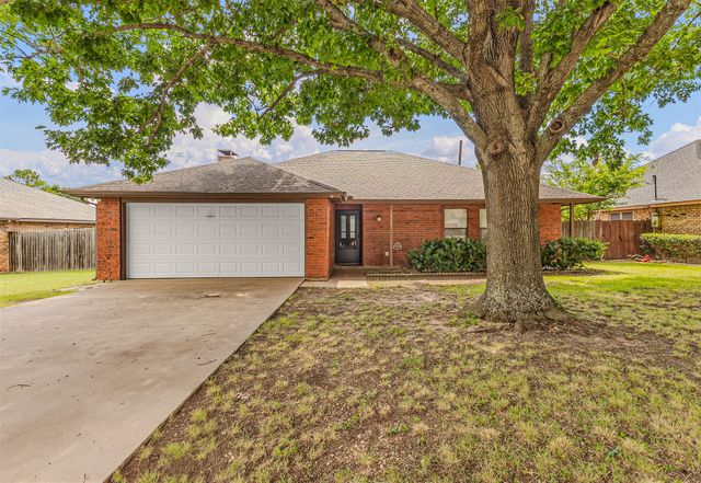 1422 Stiles Court, Midlothian, TX 76065