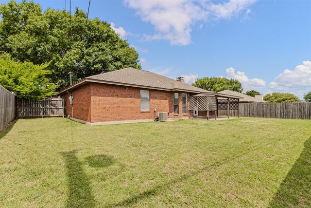 1422 Stiles Court, Midlothian, TX 76065