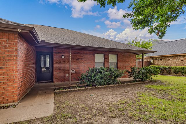 1422 Stiles Court, Midlothian, TX 76065