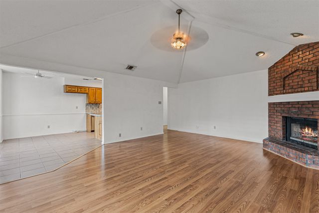 1422 Stiles Court, Midlothian, TX 76065