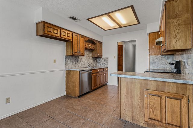 1422 Stiles Court, Midlothian, TX 76065