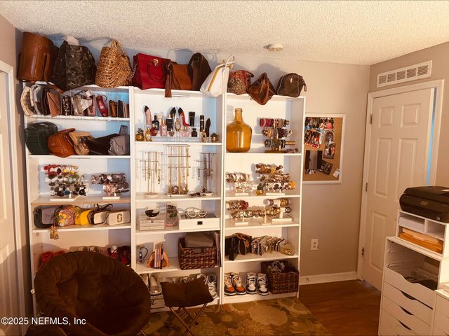 3146 ROGERS Avenue, Jacksonville, FL 32208