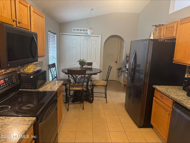3146 ROGERS Avenue, Jacksonville, FL 32208
