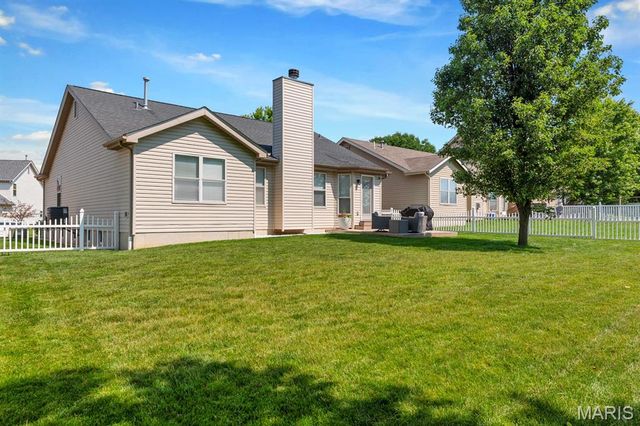 256 Spring Borough Drive, O'fallon, MO 63368