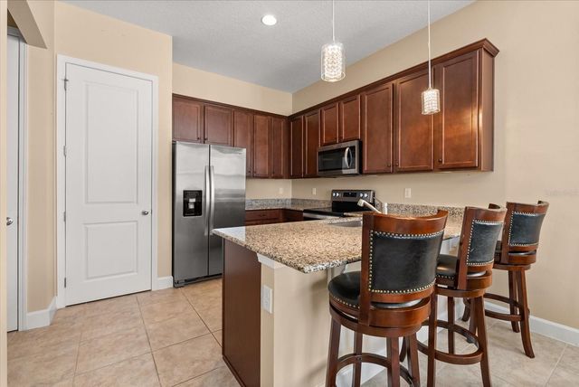 6879 ARNOLDSON STREET, Orlando, FL 32827