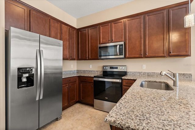 6879 ARNOLDSON STREET, Orlando, FL 32827