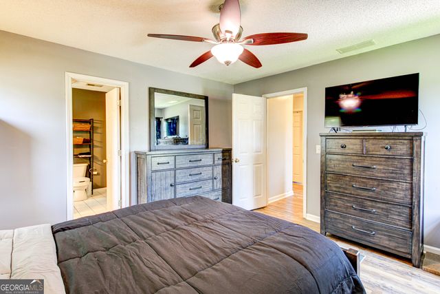 121 Chariot Drive, Griffin, GA 30224