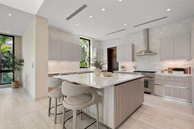 6 THE ISLES AT DORADO BEACH, Dorado, PR 00646