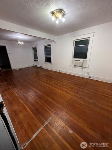 504 Dupont Avenue, Dupont, WA 98327