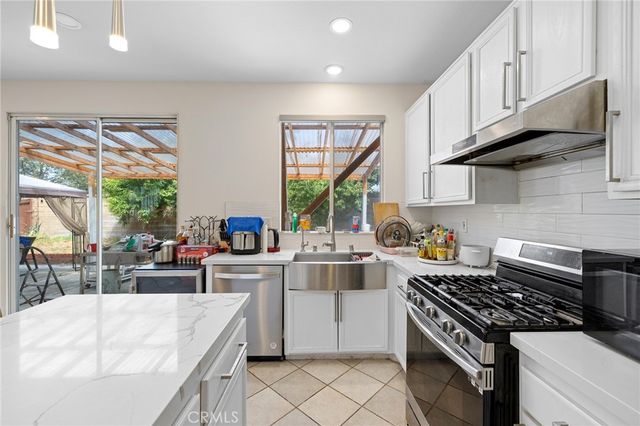 1077 Hibiscus Court, Pomona, CA 91766