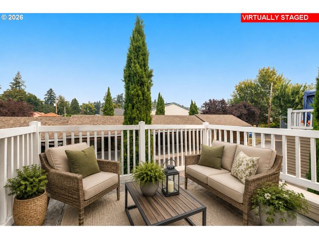 11885 Se PINE St, Portland, OR 97216