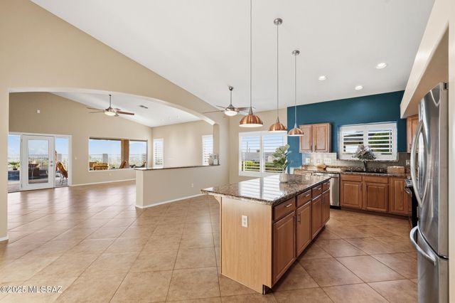 60919 Rock Ledge Loop, Tucson, AZ 85739