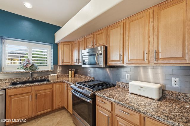 60919 Rock Ledge Loop, Tucson, AZ 85739