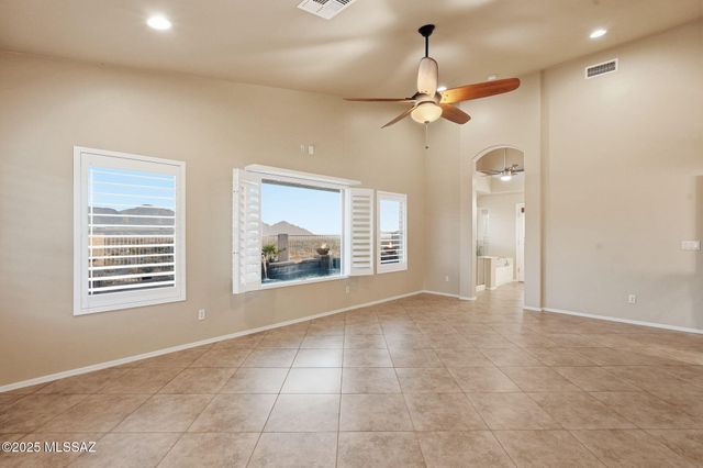 60919 Rock Ledge Loop, Tucson, AZ 85739