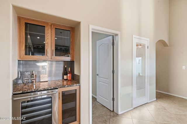 60919 Rock Ledge Loop, Tucson, AZ 85739