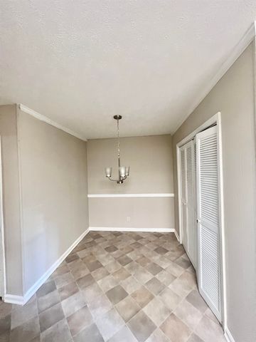 300 Springdale Drive, Lagrange, GA 30240