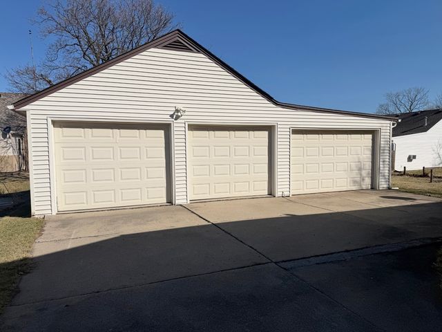 719 12th Street, Peru, IL 61354