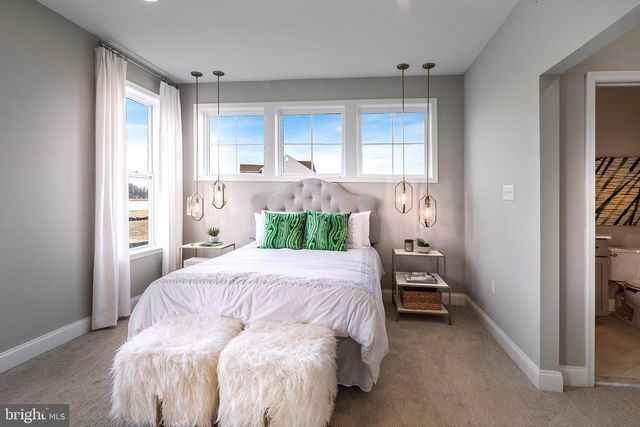 1205 N OLMSTED PKWY, Middletown, DE 19709