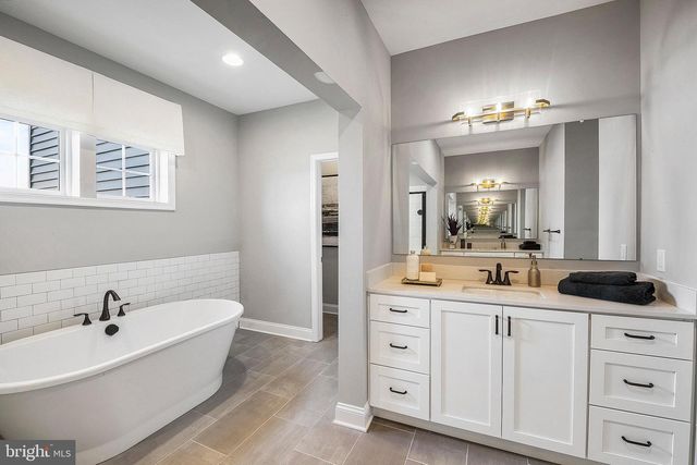 1205 N OLMSTED PKWY, Middletown, DE 19709