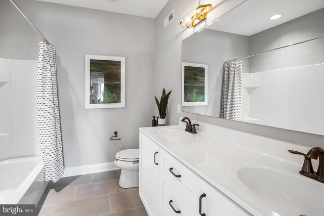 1205 N OLMSTED PKWY, Middletown, DE 19709