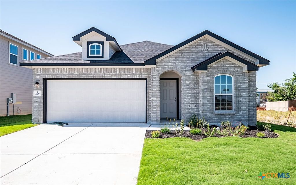 309 Ivy Roads, Seguin, TX 78155
