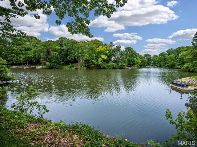 300 Dana Drive, Collinsville, IL 62234