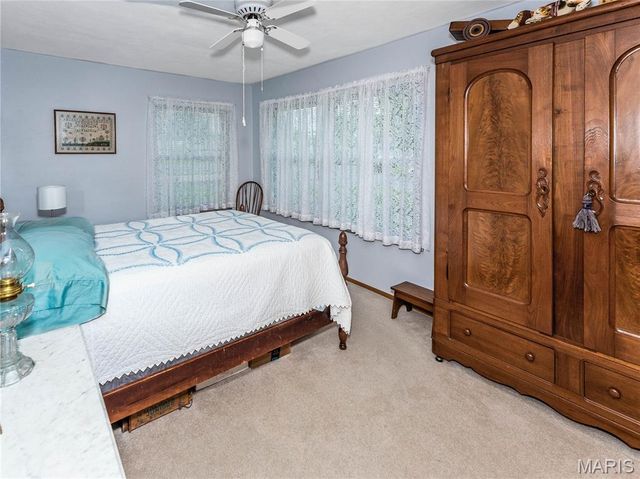 300 Dana Drive, Collinsville, IL 62234