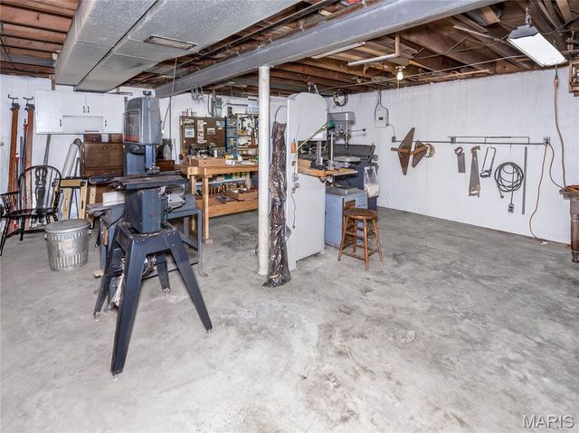 300 Dana Drive, Collinsville, IL 62234