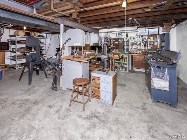 300 Dana Drive, Collinsville, IL 62234