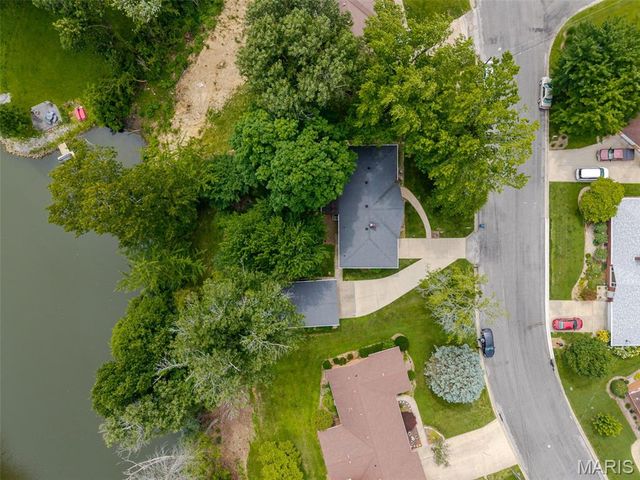 300 Dana Drive, Collinsville, IL 62234