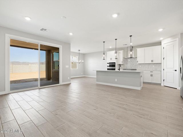 325 W ROCK NEEDLE Trail, Apache Junction, AZ 85120