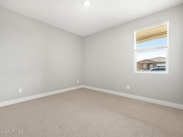 325 W ROCK NEEDLE Trail, Apache Junction, AZ 85120