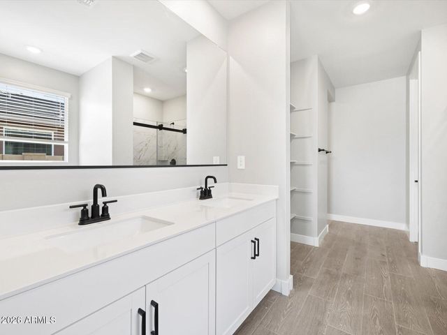 325 W ROCK NEEDLE Trail, Apache Junction, AZ 85120