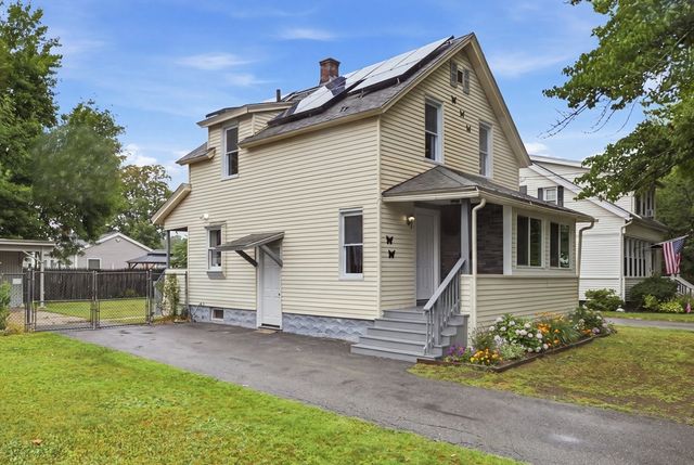 32 Sargon St, Springfield, MA 01104