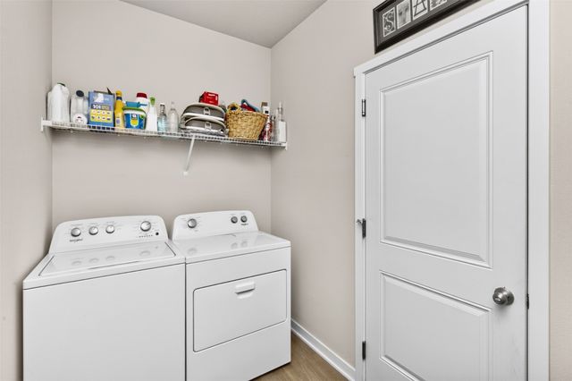 3001 NW Countrywood Lane, Ankeny, IA 50023