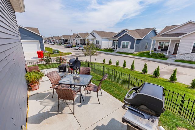3001 NW Countrywood Lane, Ankeny, IA 50023